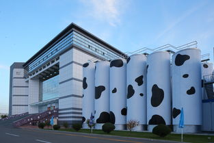 蒙牛荣获“中国商业改革开放40年功勋企业”称号，泰高牧业共铸乳业辉煌